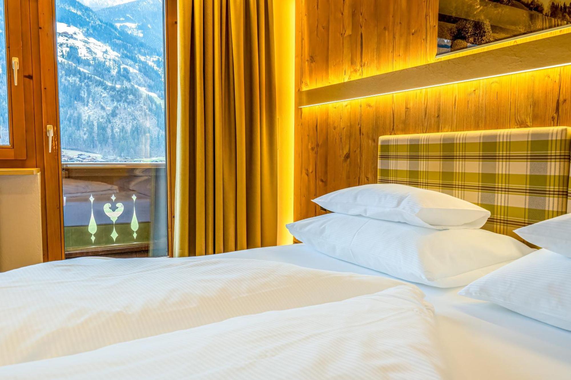 Hotel Kirchbichlhof Hippach Eksteriør billede